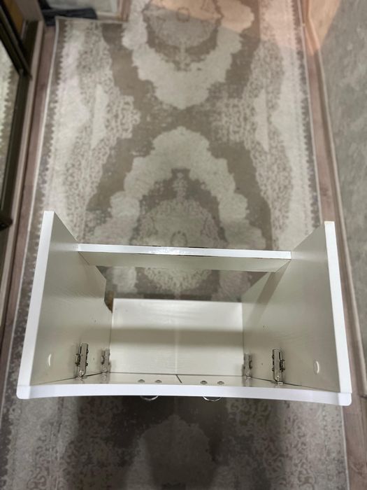 Продам тумбу под умывальник