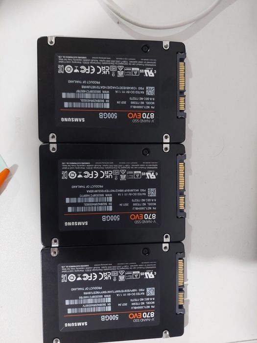 Vând SSD Samsung 870 EVO 500GB – Stare Excelentă (Sănătate 100%)