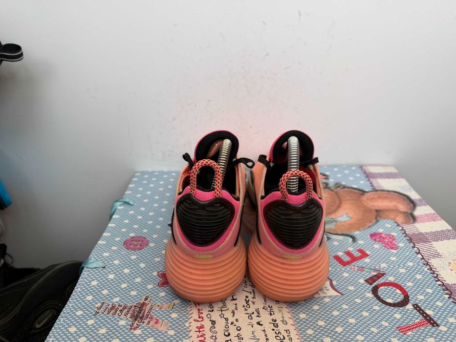 Nike Air Max 2090''оригинални маратонки 37.5 номер