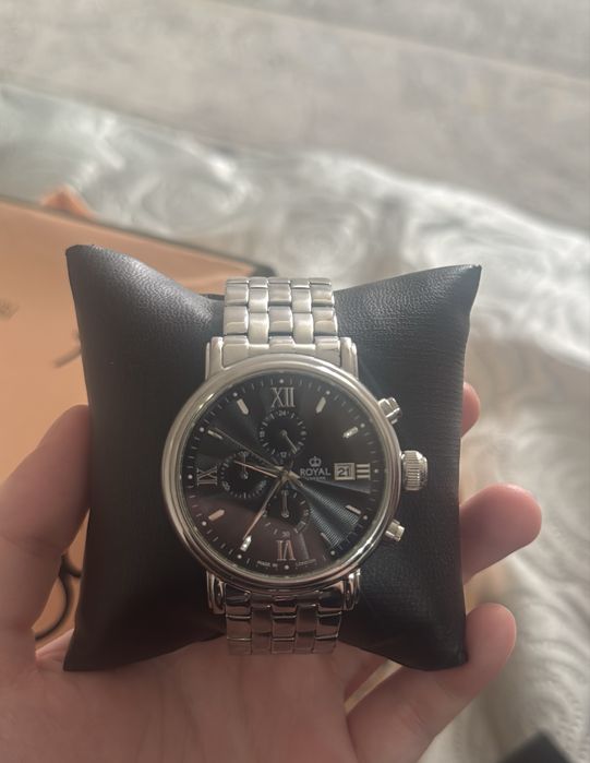 Часы royal london