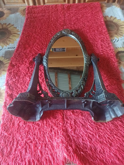 Superbă oglinda de masa