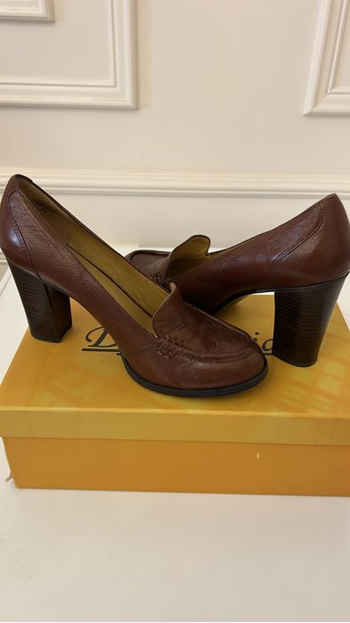 Кроссовки Clarks - британский бренд