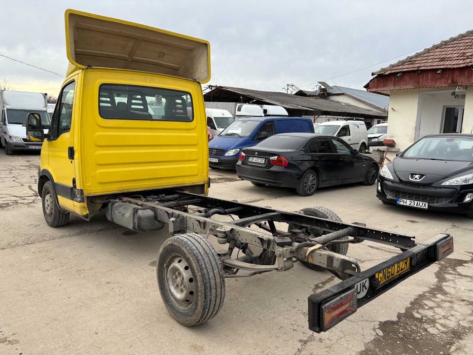 DEZMEMBREZ PIESE Iveco DAILY 4 2,3 HPI 35 S10 35 S12 35 S14 CABINA CU SASIU 2010 Euro 4