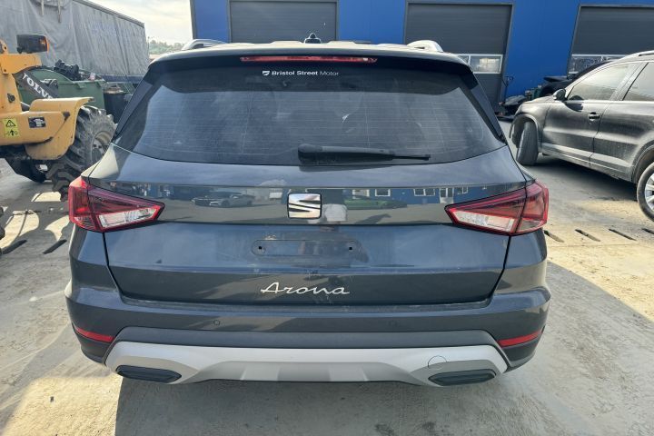 Haion cu luneta  Style Seat Arona 1  [din 2017 pana  2020]