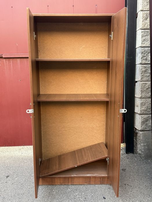 Шкаф в хорошем состоянии