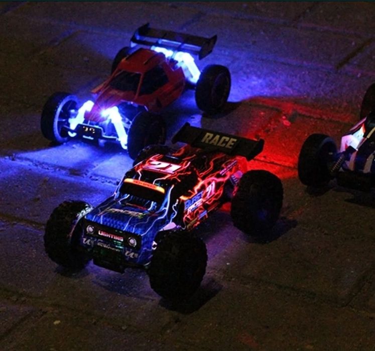 Машинка на пульте управления, радиоупраляемая машинка