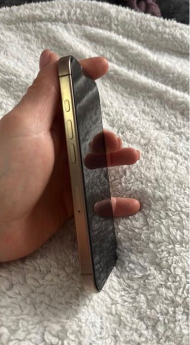 Продам IPhone 16 Pro