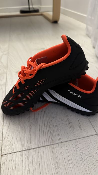 Adidas fotbal cu crampoane predator
