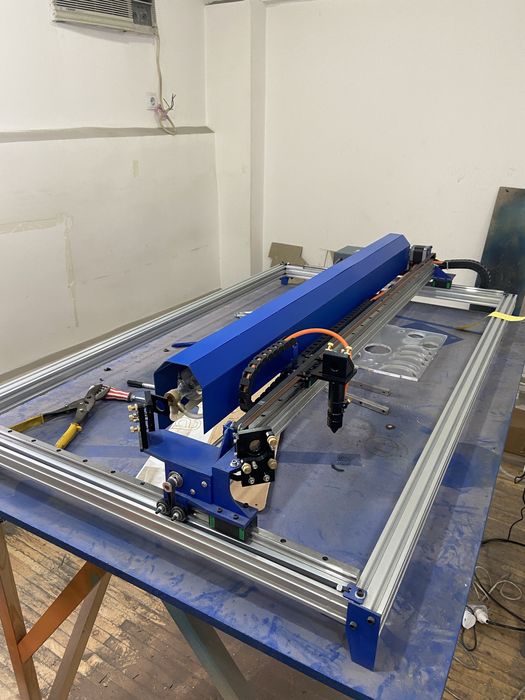 Продается лазерный станок CO2 100w