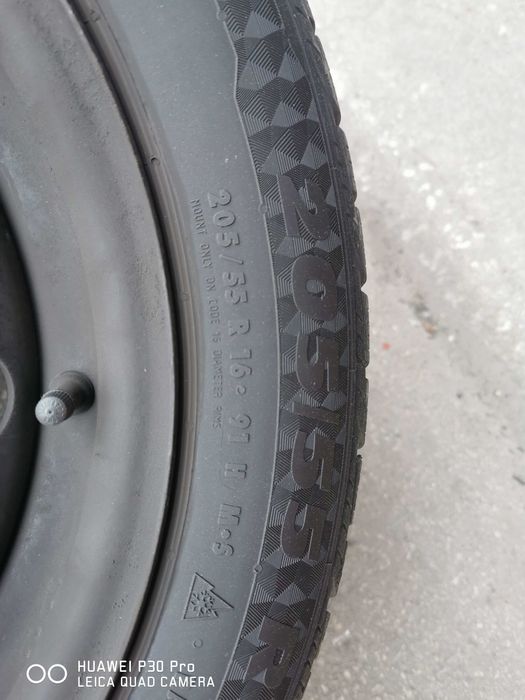 Продавам 4 зимни гуми с джанти 16