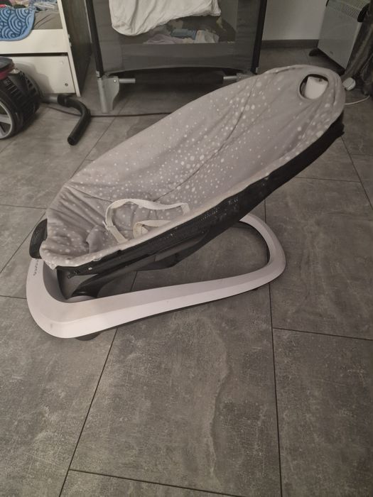 Balansoar pe baterie