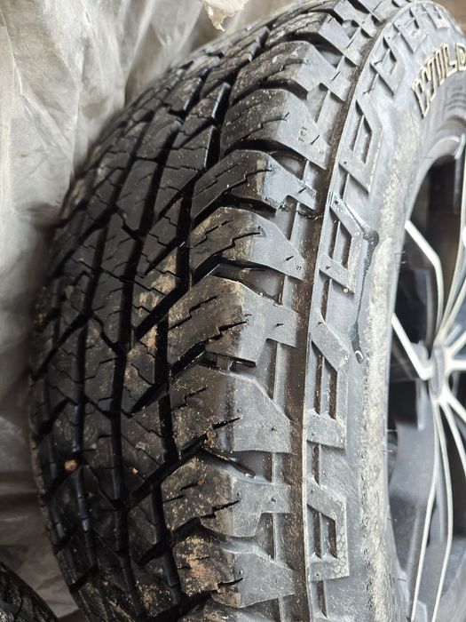 Продам комплект колёс 5×114.3