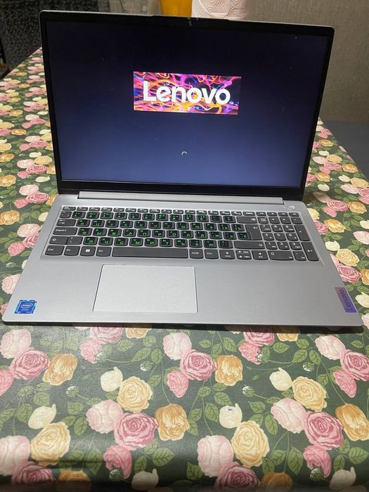 Срочно продам ноутбук Lenovo