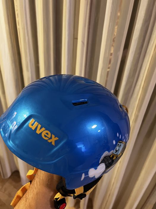 Детска каска UVEX