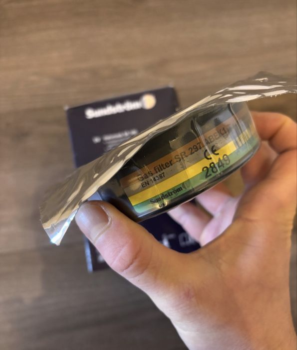 професионален маска Sundström SR 100 + газов филтър SR 297 ABEK1