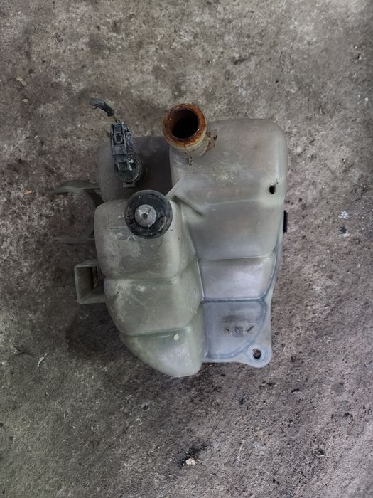 Казанче за антифрис w203