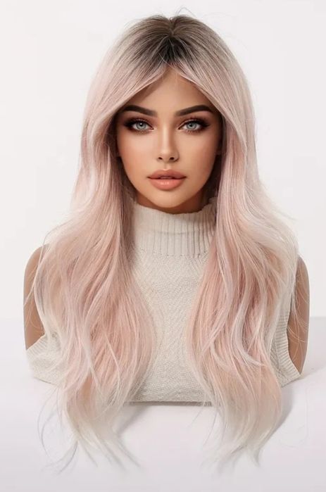 Парик оттенка клубничный блонд