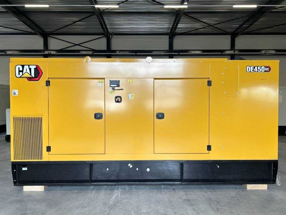 Generator Caterpillar industrial 400 kVA 500 kVA 600 kVA 800 kVA 1000 kVA pentru port nave santier naval uz 24h productie continua