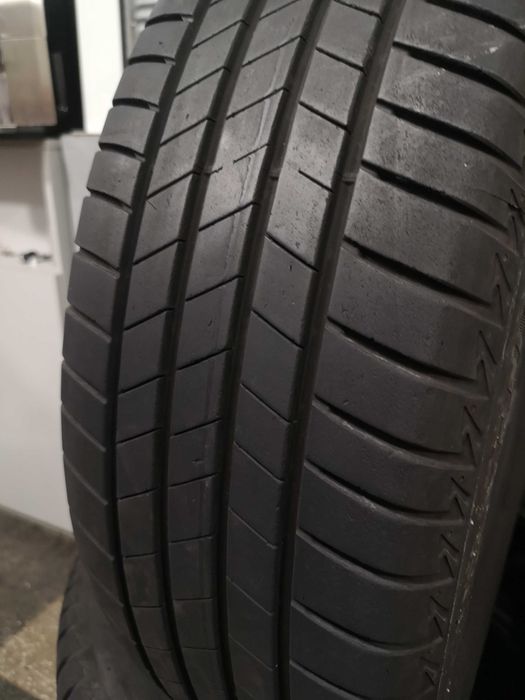 4бр 215/65/17 BRIDGESTONE 6,8мм грайфер дот:3820 +++