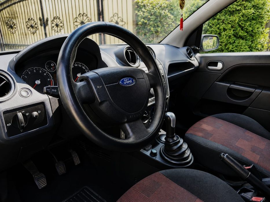 Vând Ford Fiesta 2007, 1.3 benzină