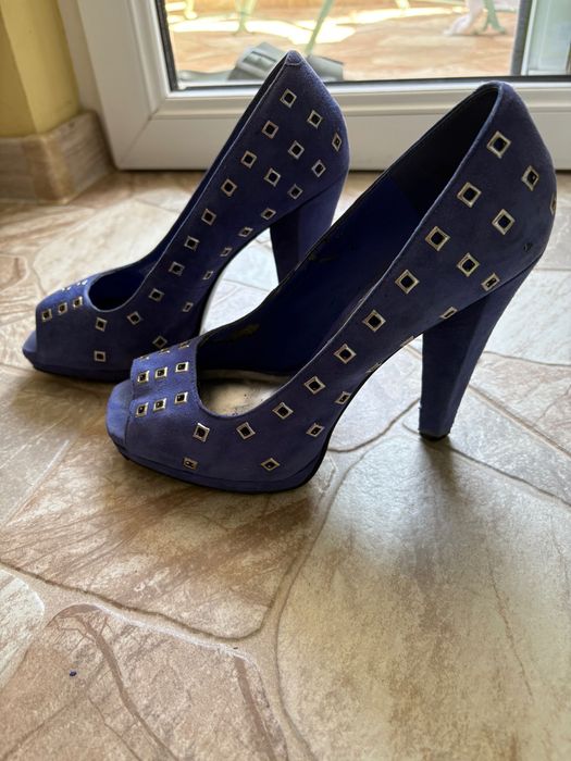 Дамски обувки на висок ток BCBGMaxazria girls - естествен велур