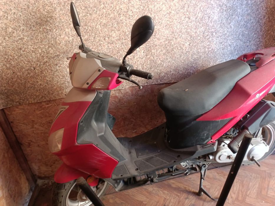 Продам скутер цена 130000 т