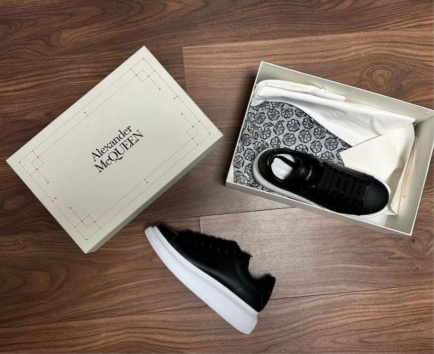 Adidasi Alexander Mcqueen full black piele negri