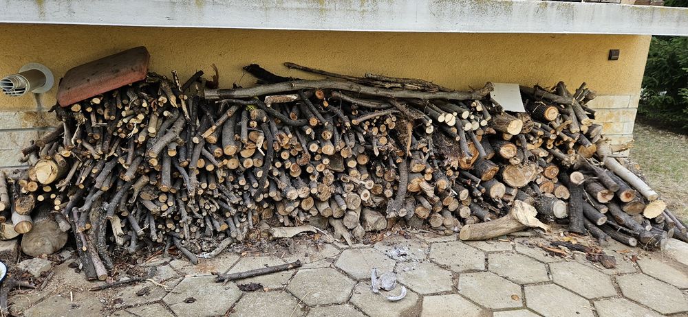 Дърва за огрев сухи