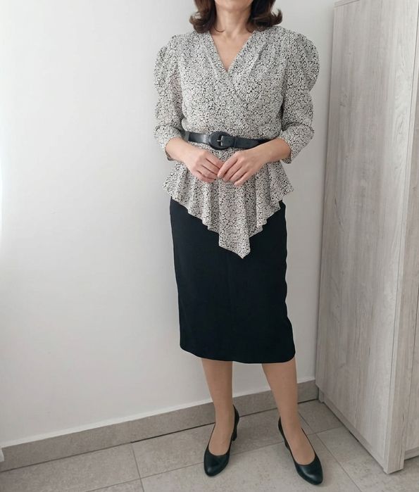 Rochie dreaptă împreună cu curea