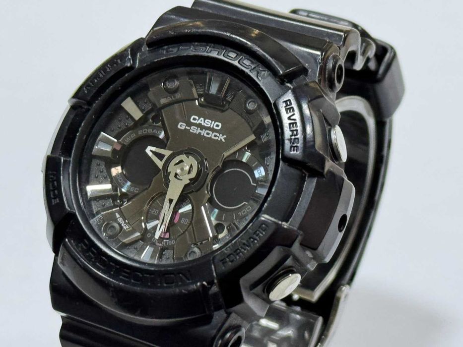 Часовник Casio G-Shock GA201