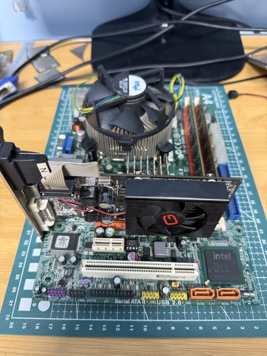 quad q9400 4 gb ram ddr 3 video 1 gb retro game