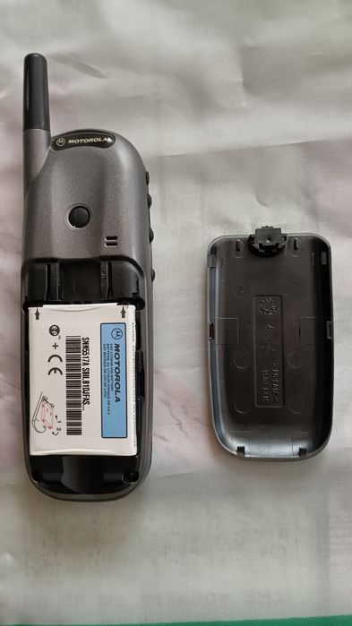 Motorola Timeport L7089 Triband – ретро телефон с кутия