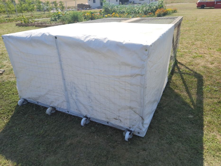 Cotet tractor pui carne 2x3 m