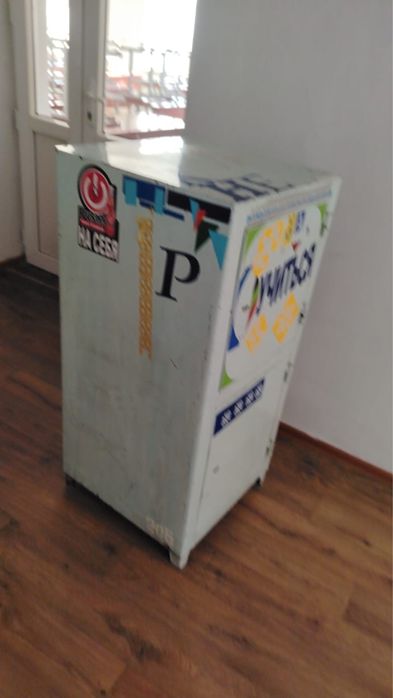Продам сейф металически