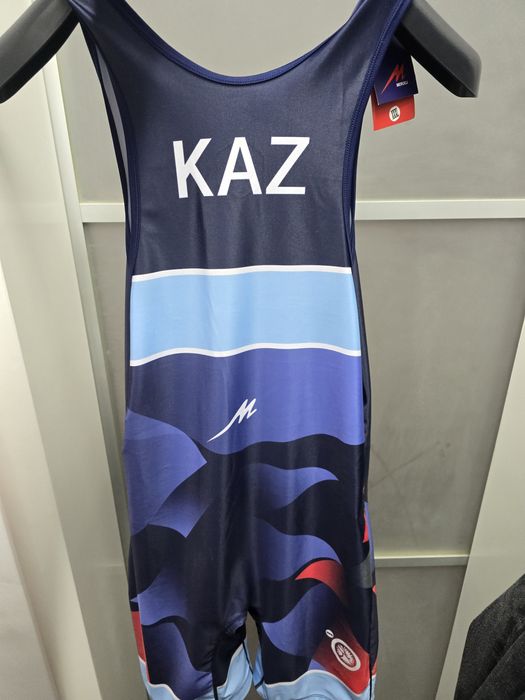 Борцовка,Трико, United World Wrestling, борцовское