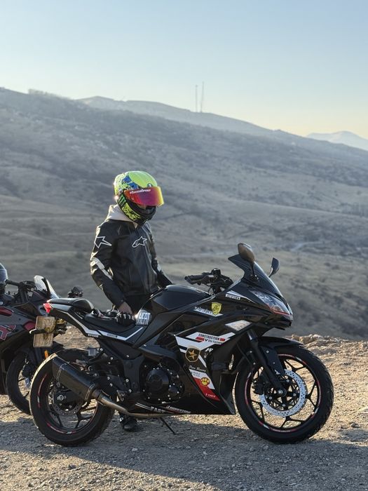 Kawasaki ninja 400
