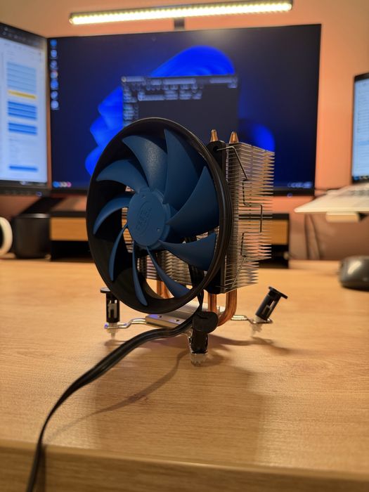 Intel i5 8600k + asrock z370m pro4