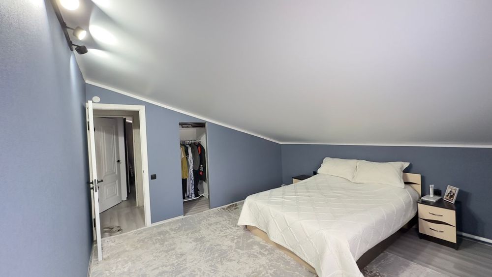 Продам 2 дома на одном участке