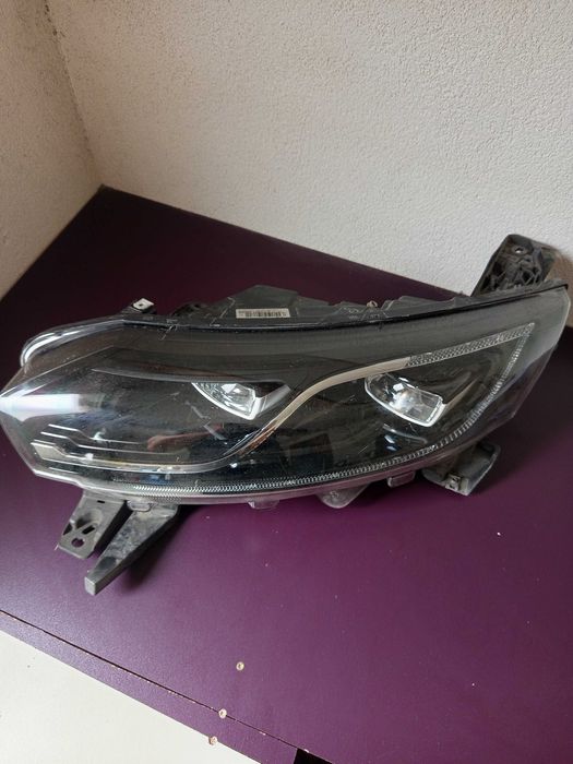 Десен фар за Рено Еспейс 5 LED PURE VISION