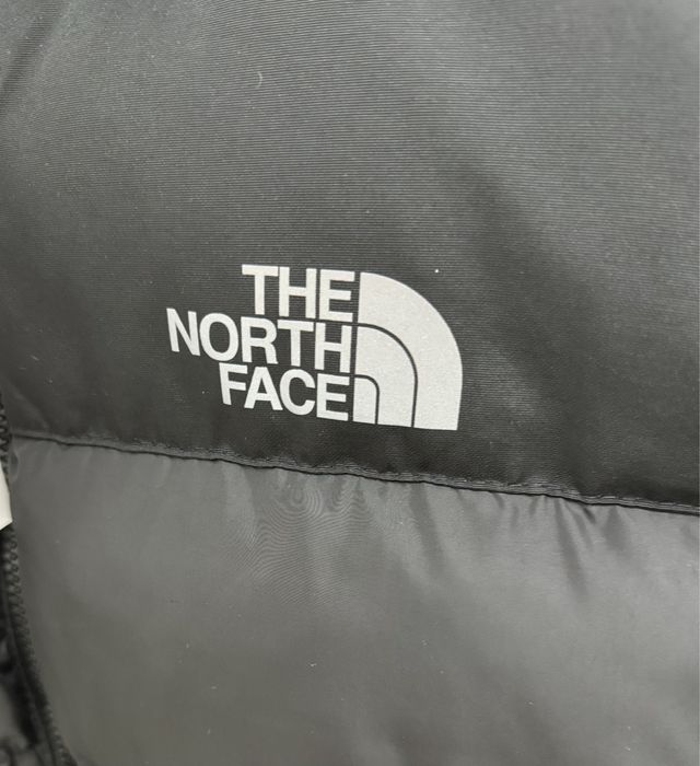 Geaca neagra The North Face - mai multe masuri disponibile