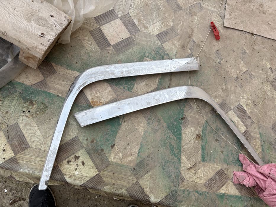 Накладки бампера w210