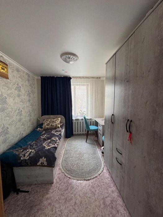 Продам квартиру,  район больницы,  сош №2