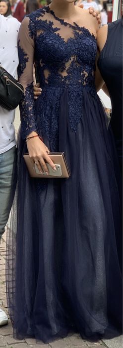 Синя бална рокля