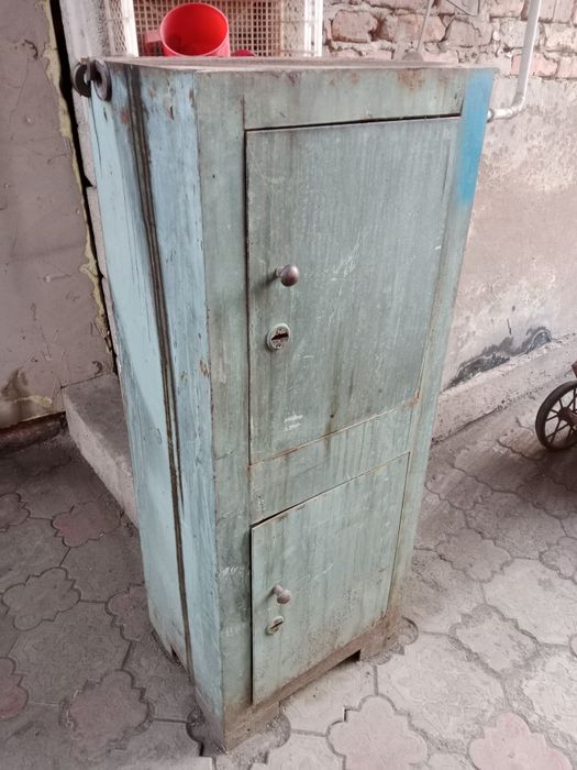 Продам сейф советский