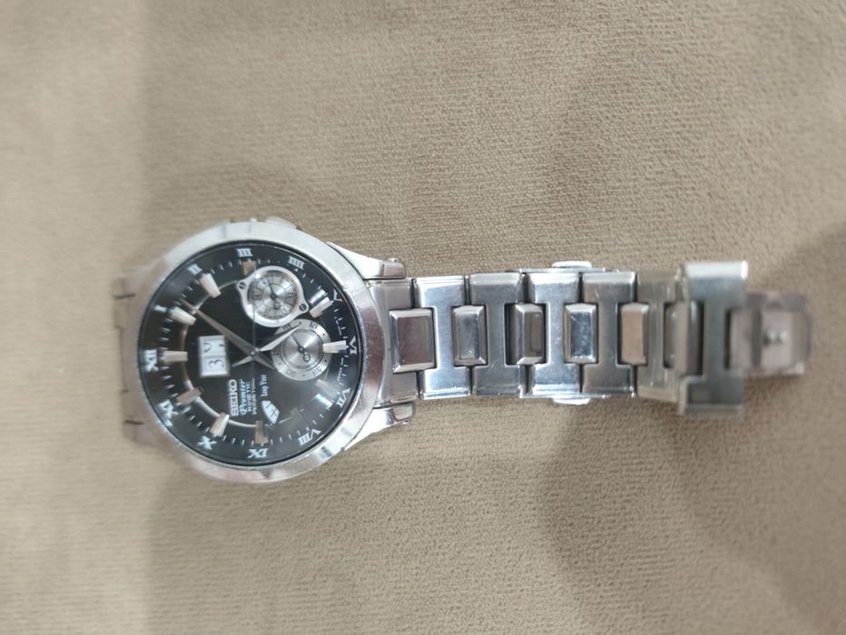 Продам часы Seiko Premier