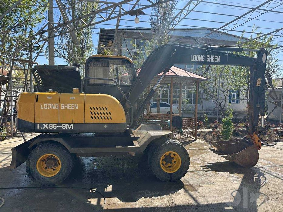 Экскаватор сотилади