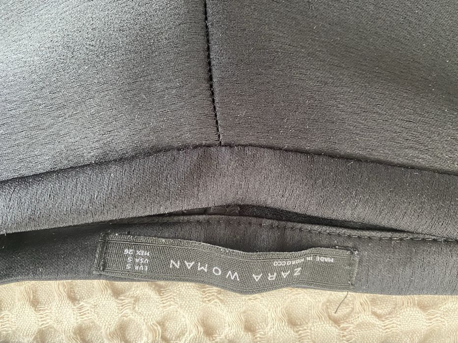 Pantaloni cropped