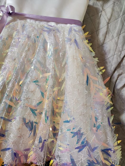 Нарядное платье (рост 122)