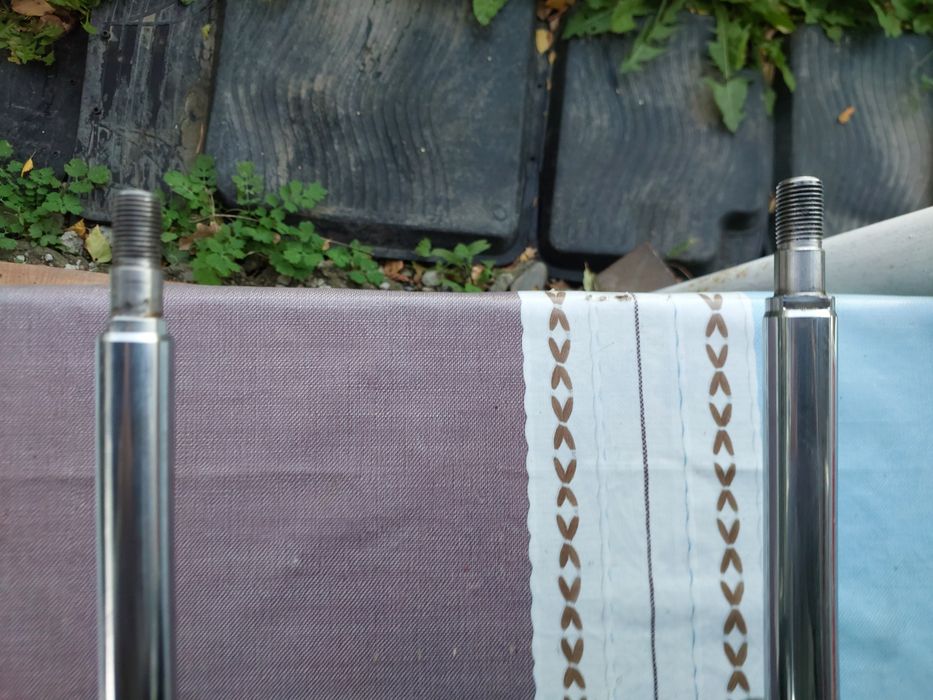 Стойки RAV4 2 поколение