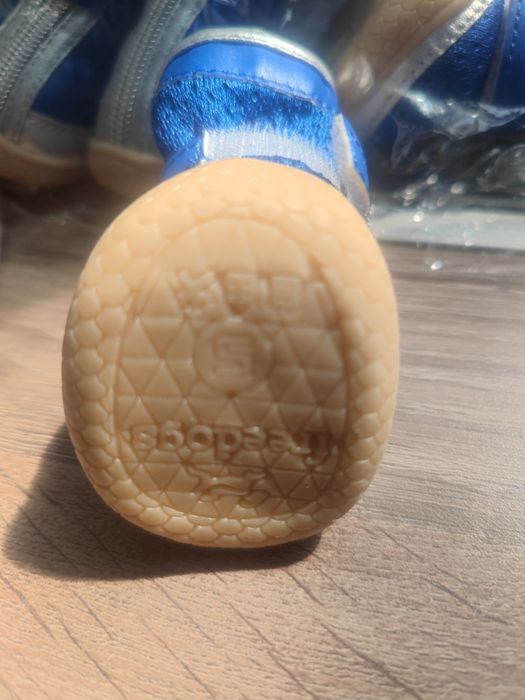 обувь для собак .мелких пород